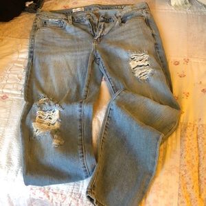 Gap 1969 Sexy Boyfriend Size 28 torn jeans